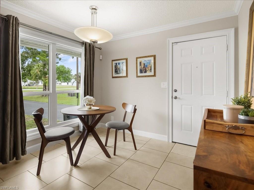 5272 Myrtle LN photo 7