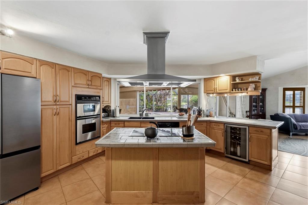 311 Henley DR photo 13