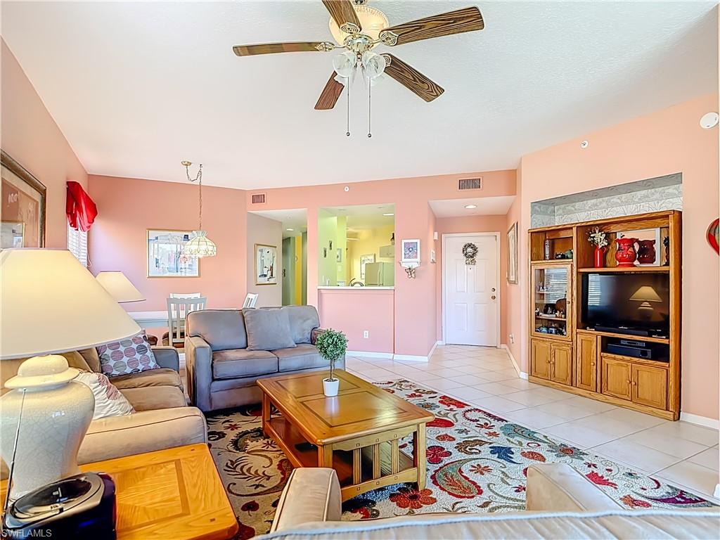 6930 Huntington Lakes CIR 104 photo 11