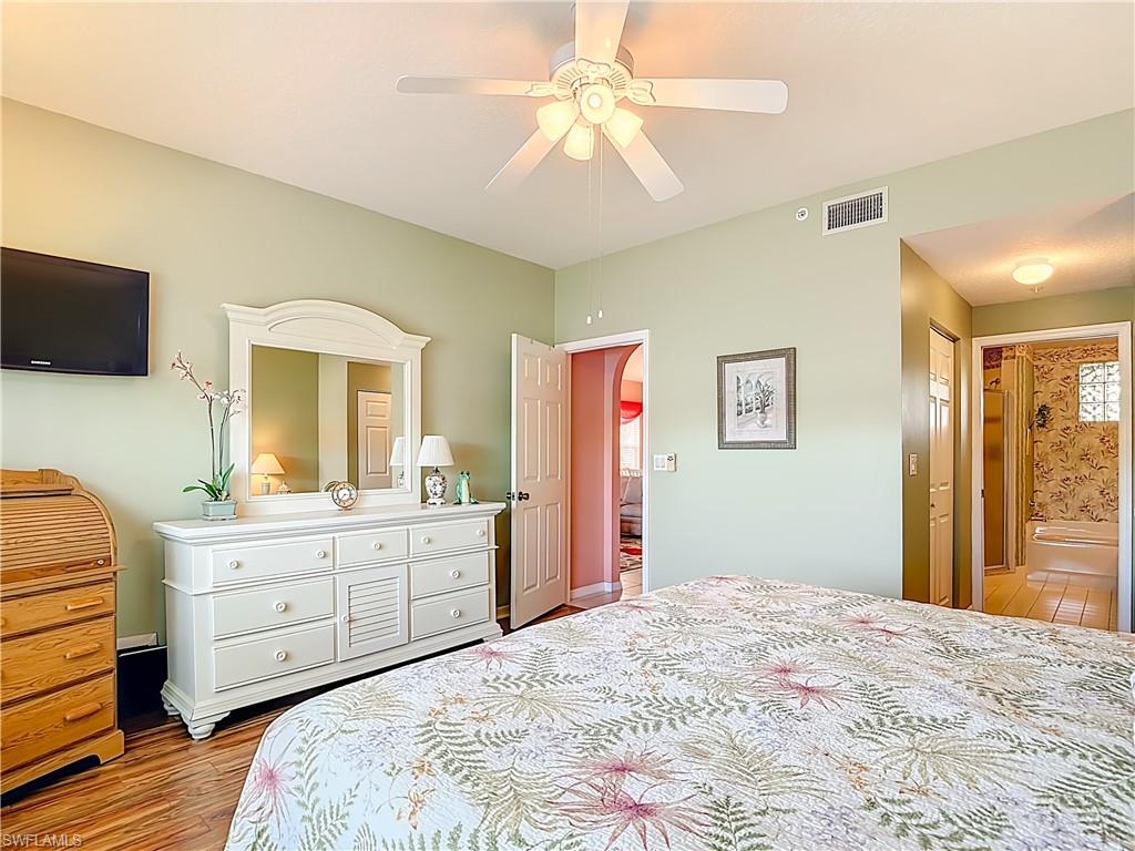 6930 Huntington Lakes CIR 104 photo 29