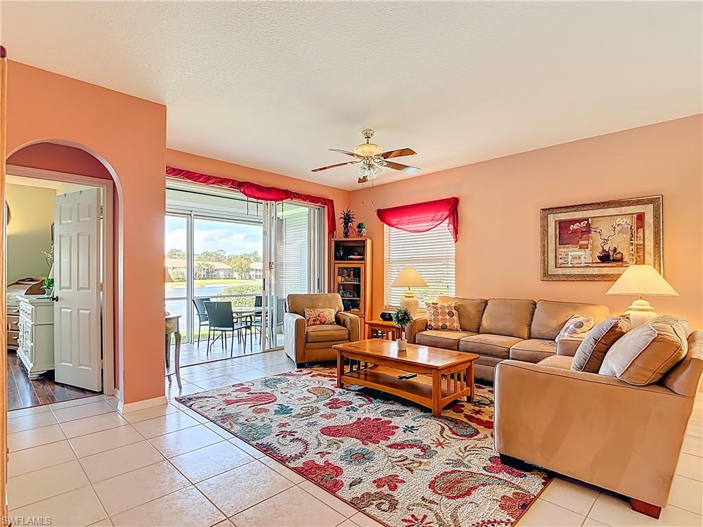 6930 Huntington Lakes CIR 104 photo 8