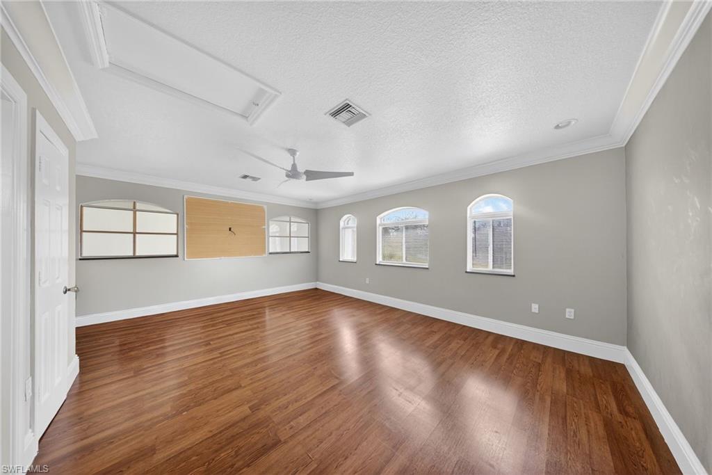 9730 Springlake CIR photo 16