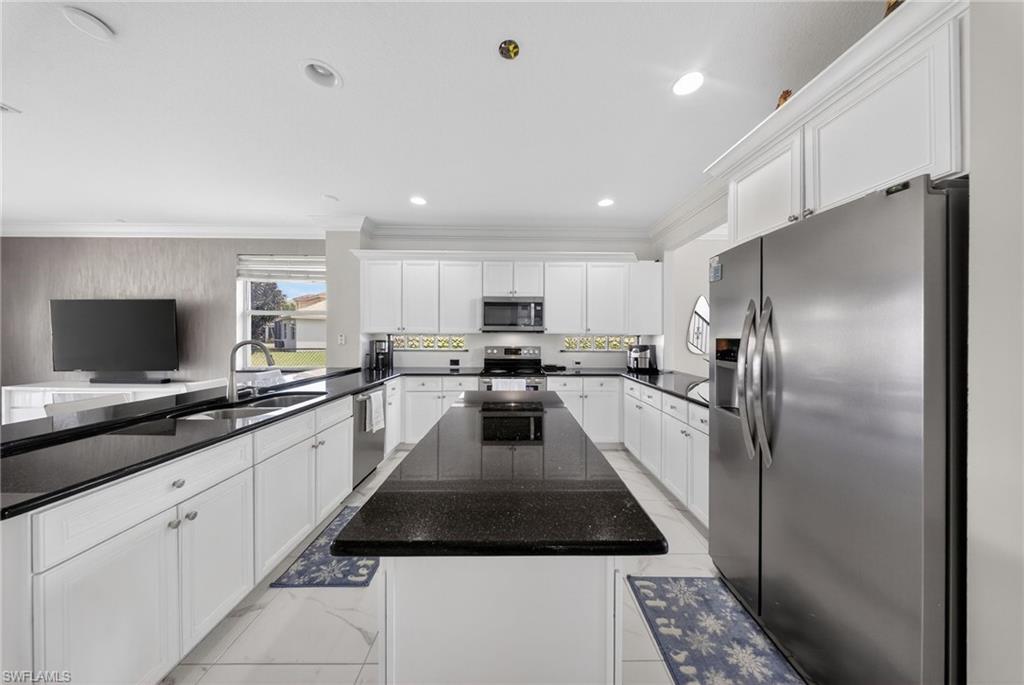 9730 Springlake CIR