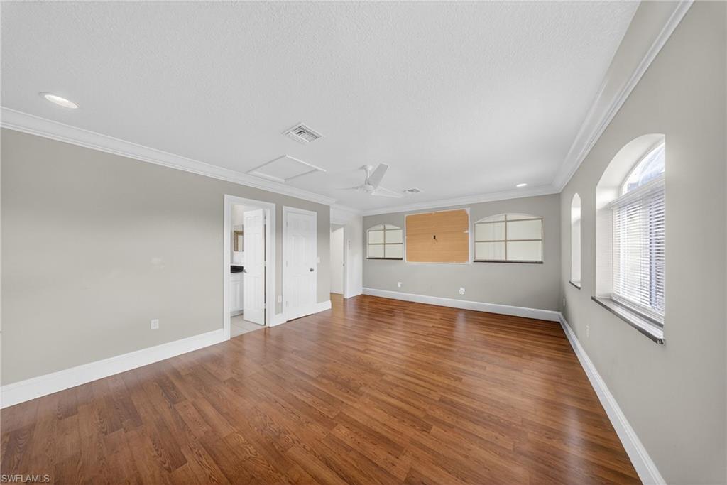 9730 Springlake CIR photo 15