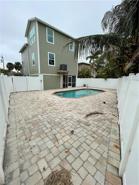 235 Miramar ST