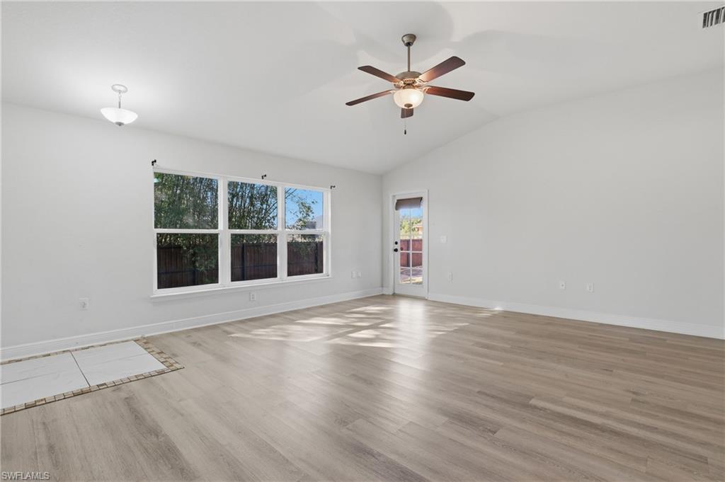 403 Muriel ST photo 9
