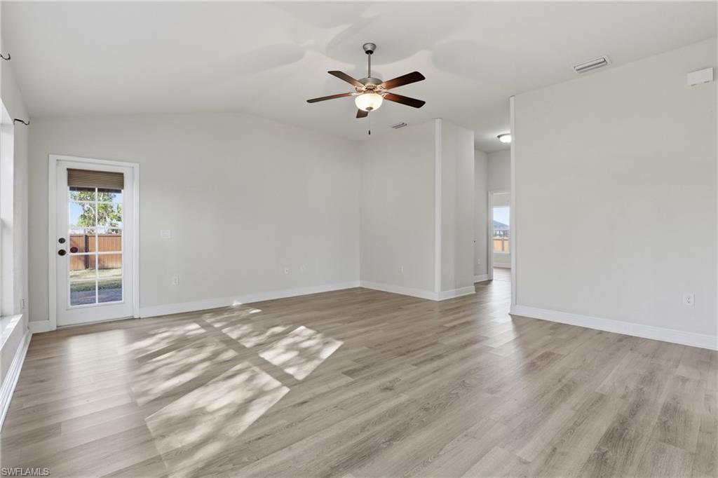 403 Muriel ST photo 8