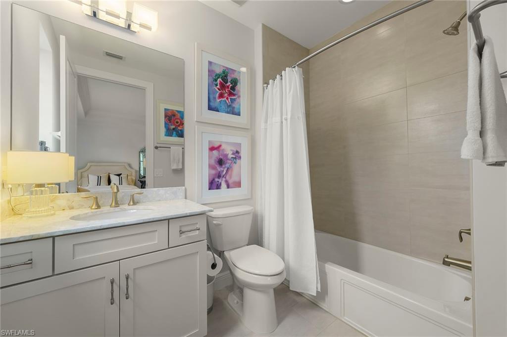 4731 Via Del Corso LN 202 photo 25