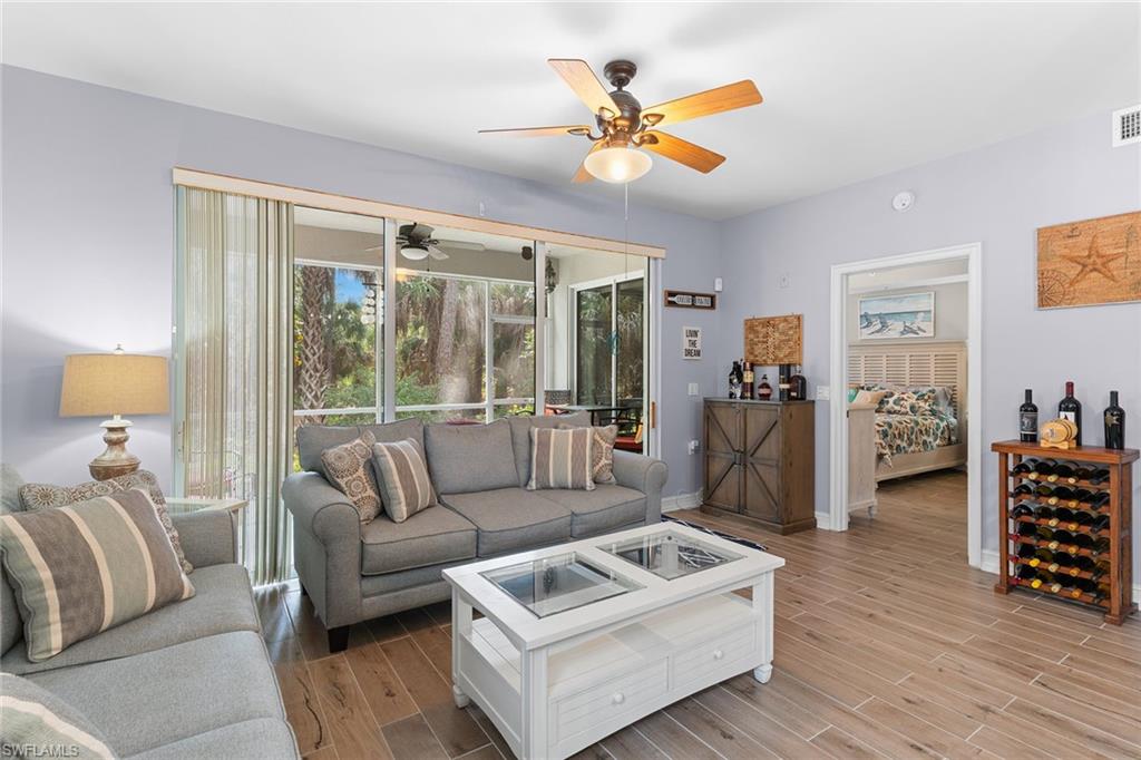 1882 Tarpon Bay DR S 101