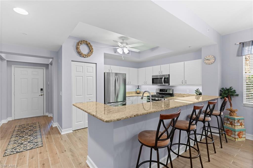 1882 Tarpon Bay DR S 101