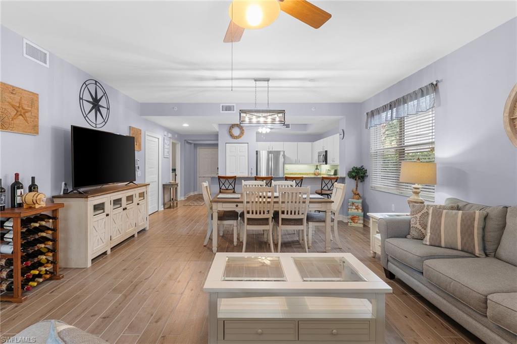 1882 Tarpon Bay DR S 101