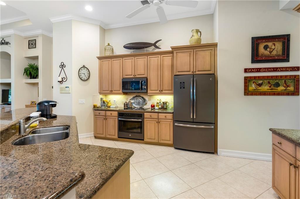 2501 Augusta DR