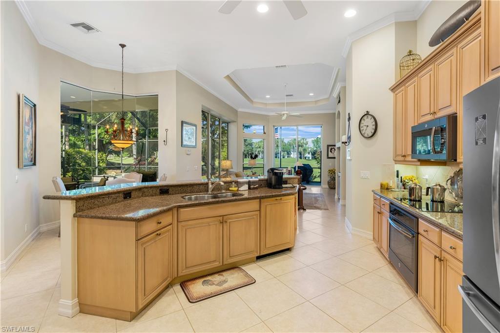 2501 Augusta DR