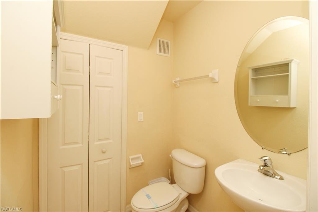 9051 Gervais CIR 1503 photo 11