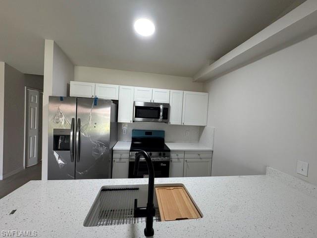 White Quartz countertops