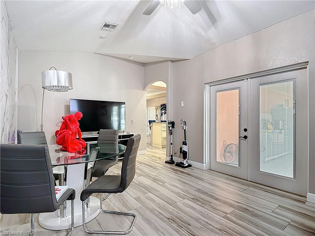 1845 Desoto BLVD N photo 17