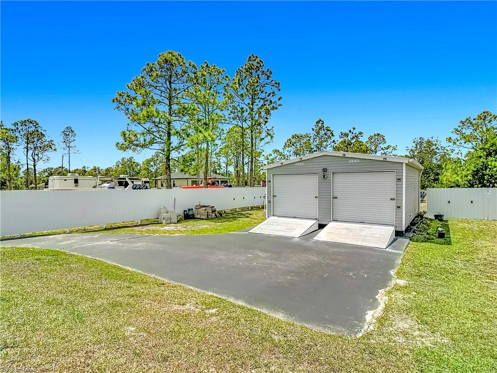 1845 Desoto BLVD N photo 22