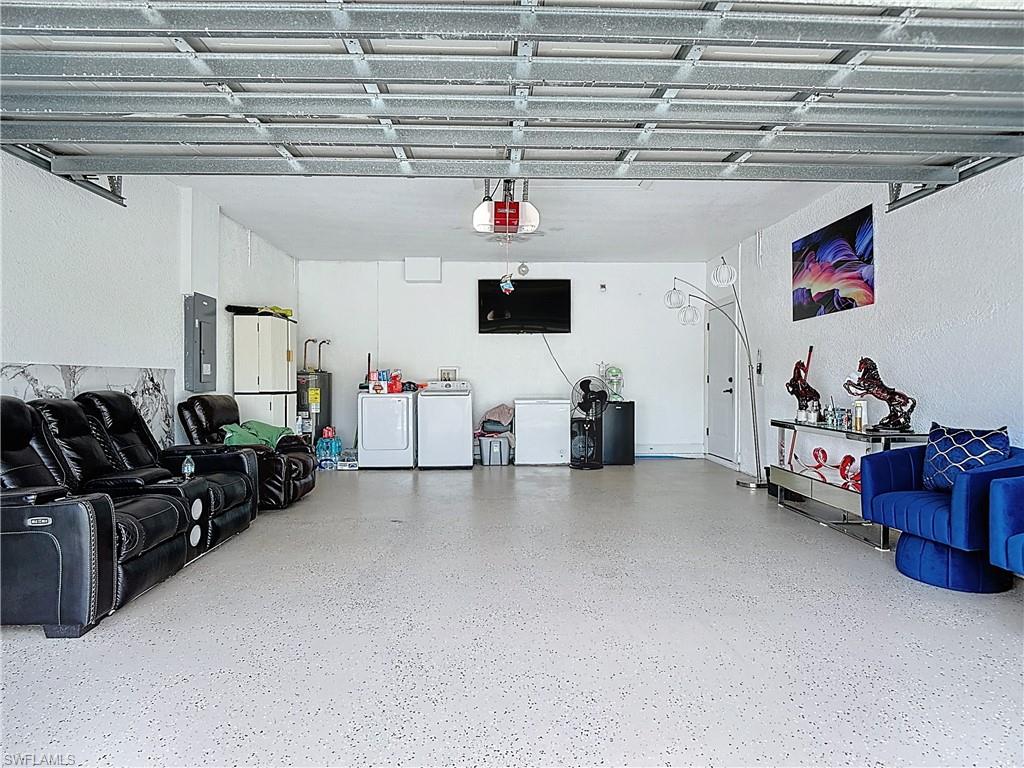 1845 Desoto BLVD N photo 20