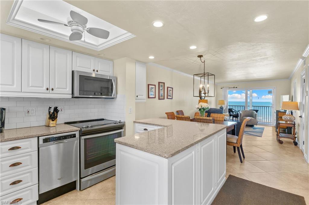 5000 ESTERO BLVD 305 photo 11