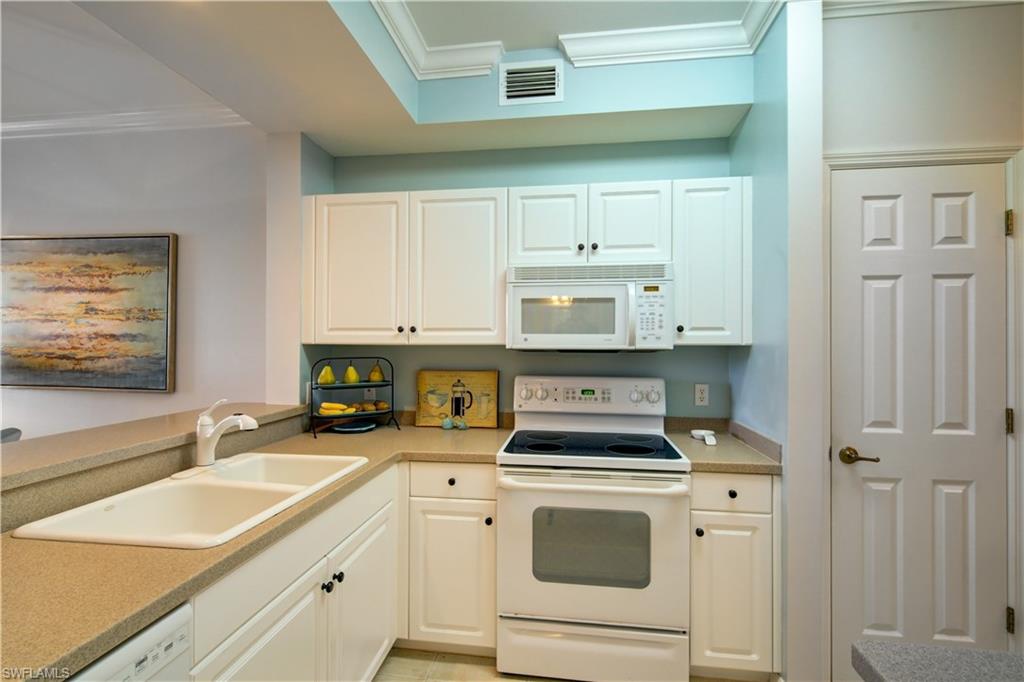 3980 Loblolly Bay DR 6-106 photo 8