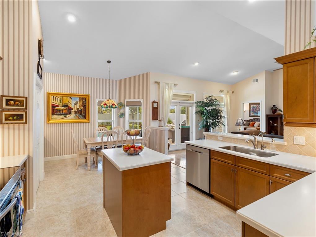 15567 Caloosa Creek CIR photo 14