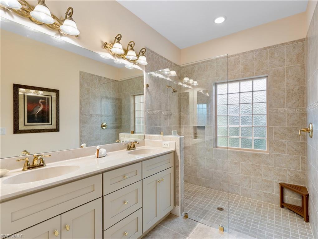15567 Caloosa Creek CIR photo 19
