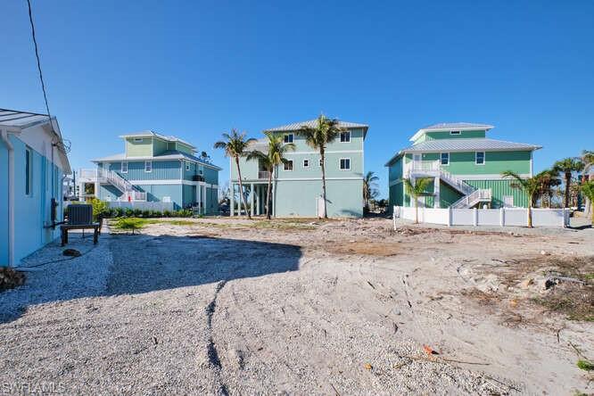 6020 Estero BLVD photo 16