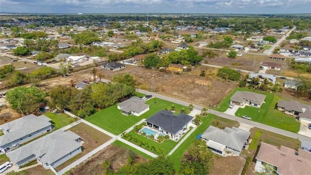 Growing area of Lehigh Acres. Close to amenities. (Virtually enhanced)