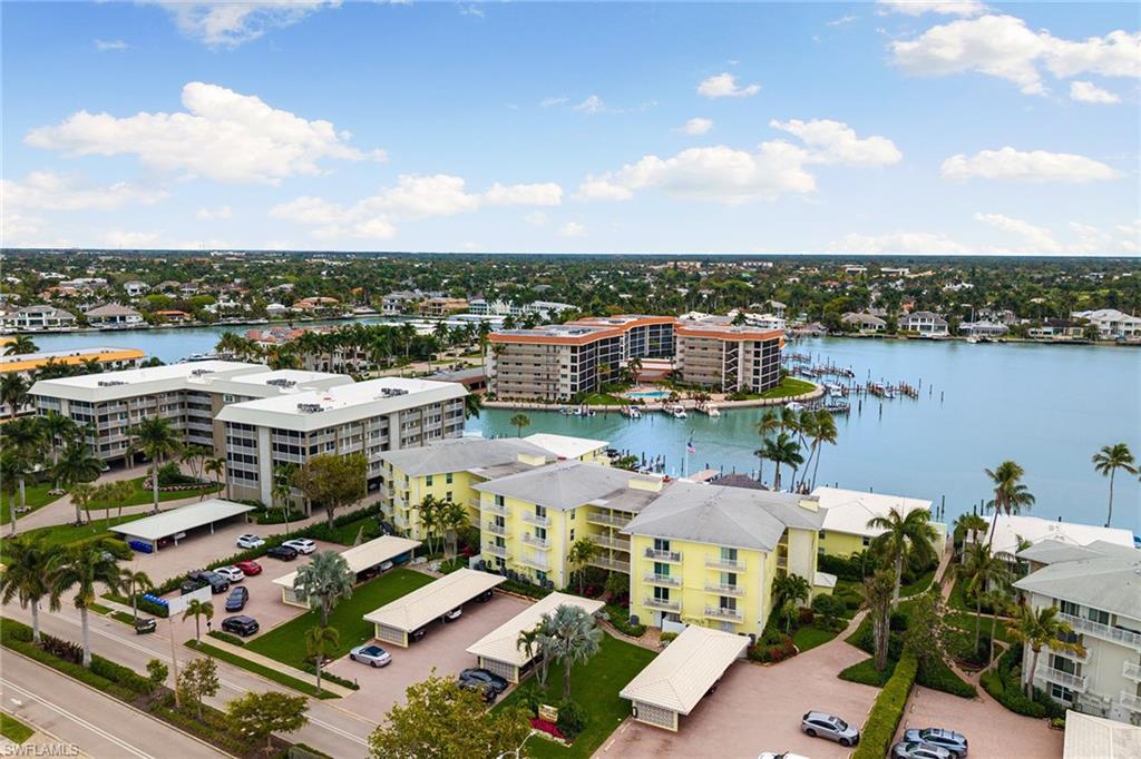 2850 Gulf Shore BLVD N 106 photo 32
