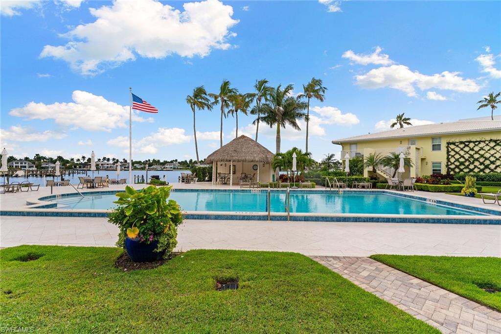 2850 Gulf Shore BLVD N 106 photo 28