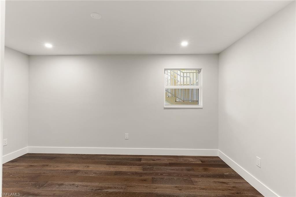 2850 Gulf Shore BLVD N 106 photo 14