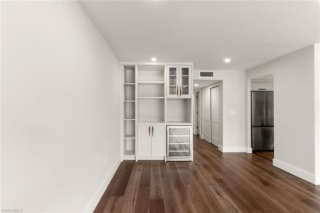 2850 Gulf Shore BLVD N 106 photo 21