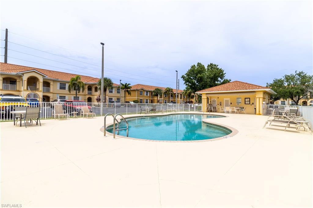 950 Hancock Creek South BLVD 411 photo 23