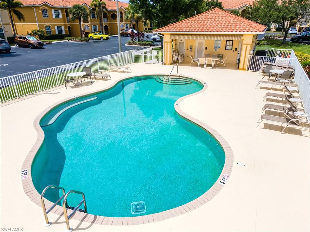 950 Hancock Creek South BLVD 411 photo 26