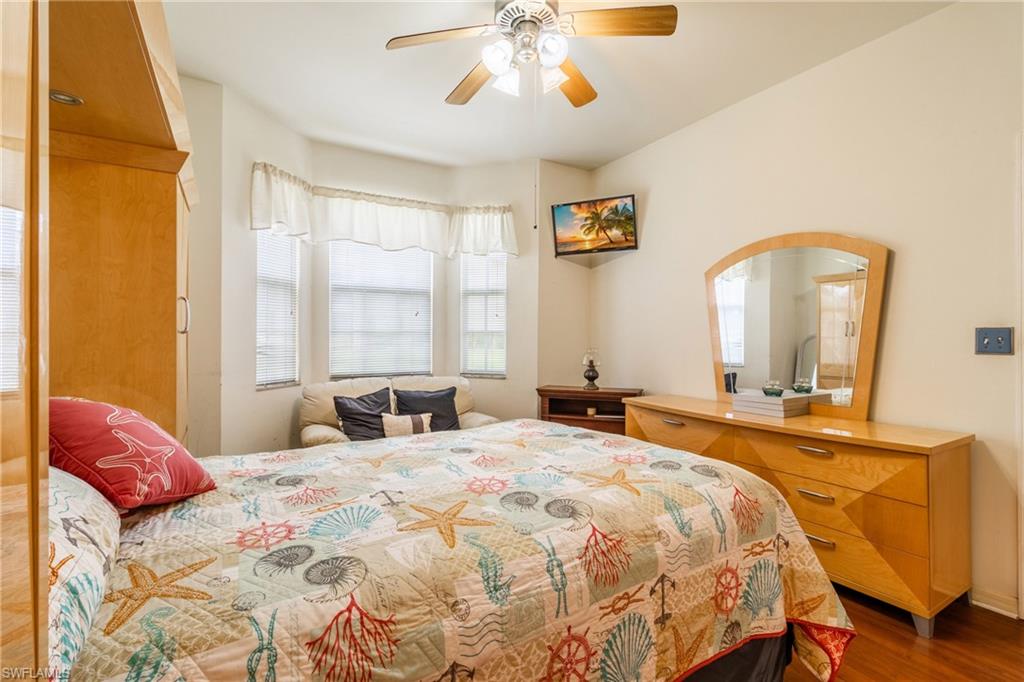 950 Hancock Creek South BLVD 411 photo 14