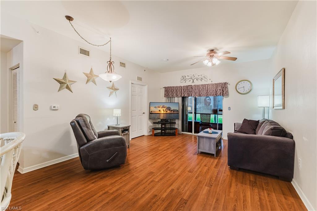 950 Hancock Creek South BLVD 411 photo 8
