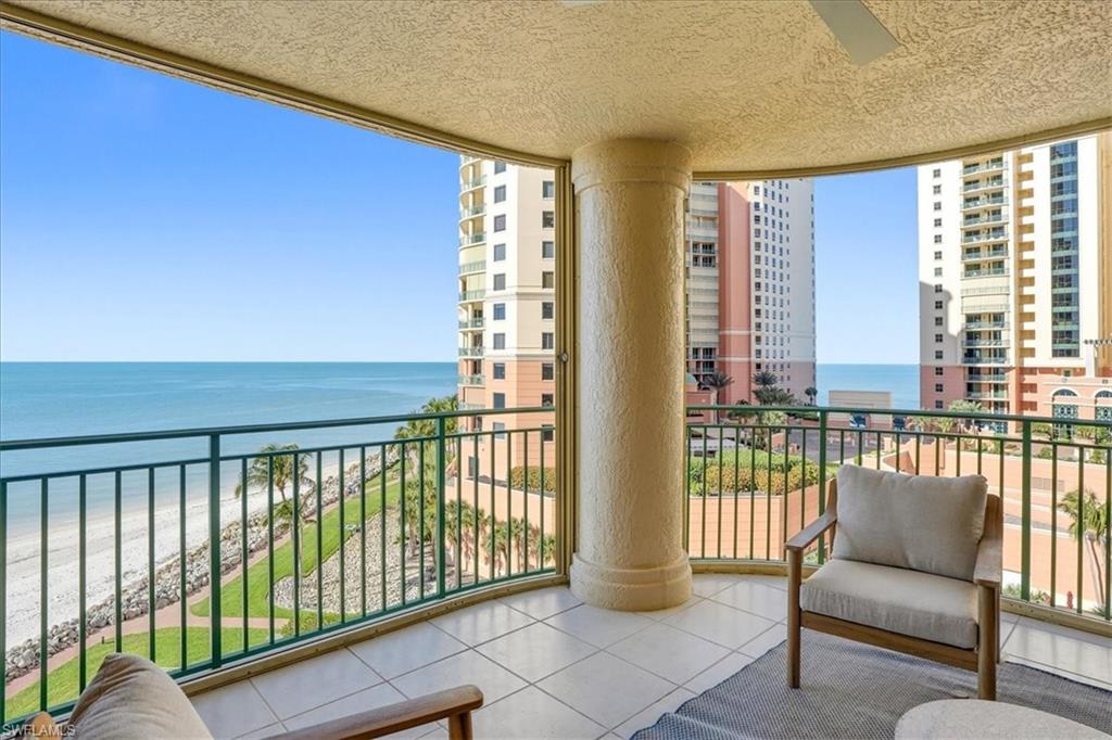 980 Cape Marco DR 706 photo 22