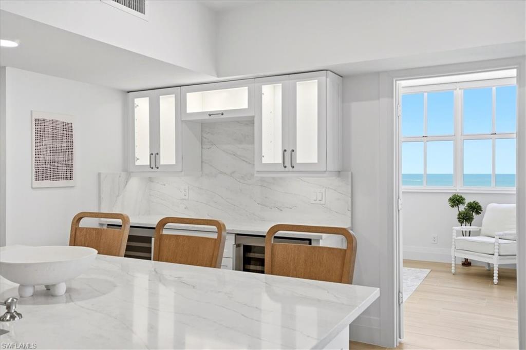 980 Cape Marco DR 706 photo 10