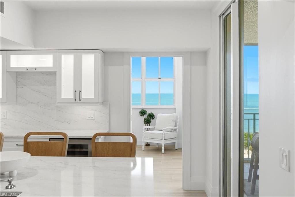 980 Cape Marco DR 706 photo 11