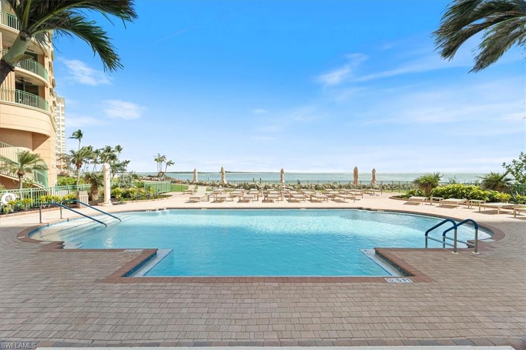 980 Cape Marco DR 706 photo 35