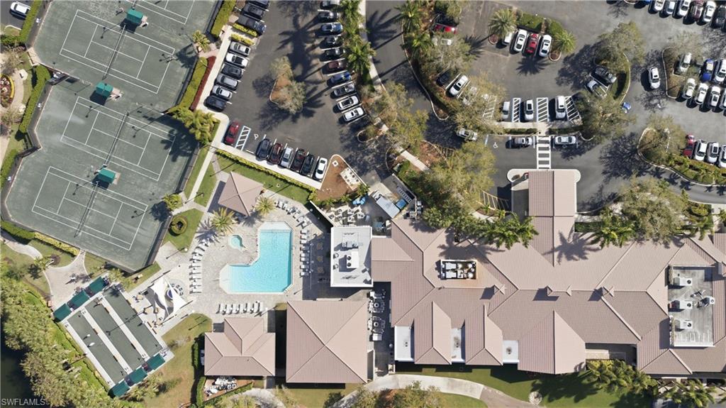 Bird's eye view of a pool area