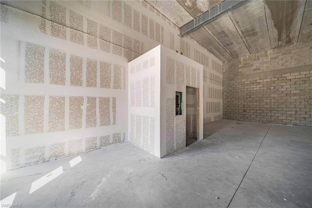 1913 NE 10th TER photo 16