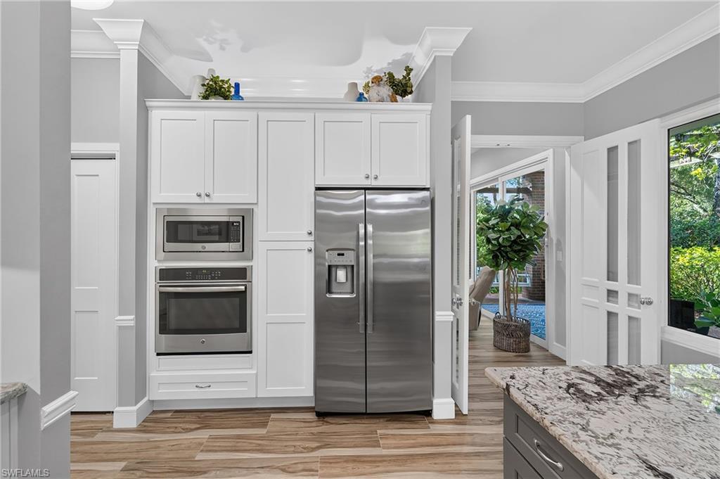 13672 Pine Villa LN photo 23