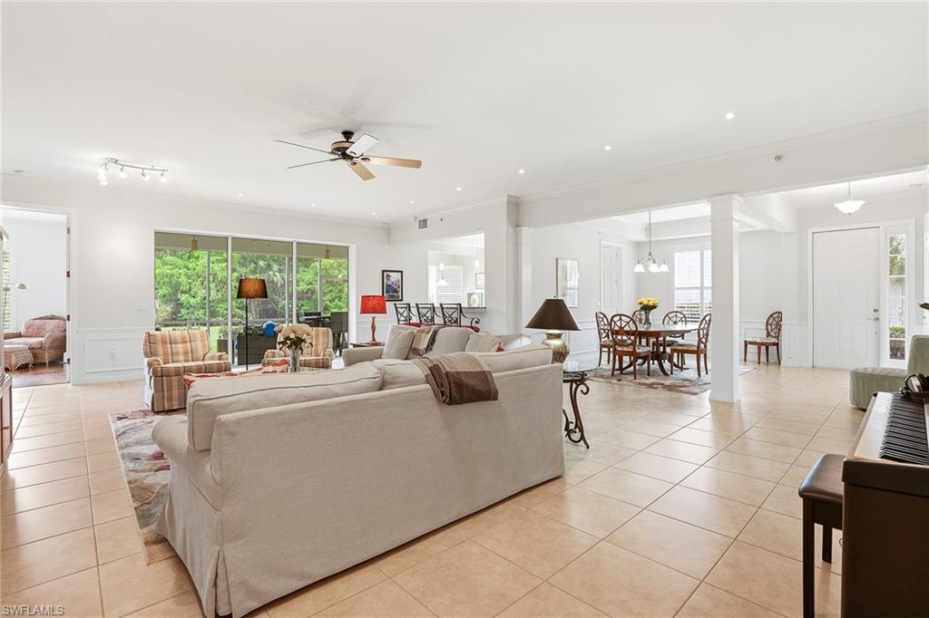 12026 Covent Garden CT 501 photo 10