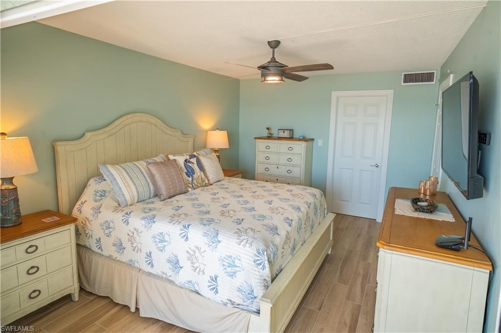 26000 Hickory BLVD 303 photo 12