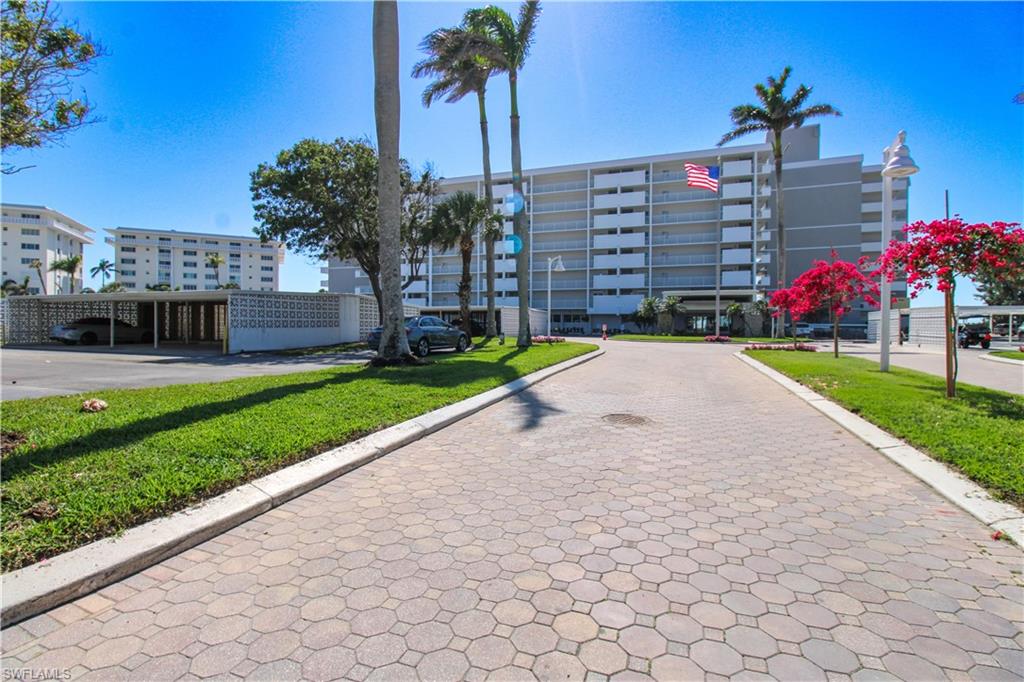 3443 Gulf Shore BLVD N 213