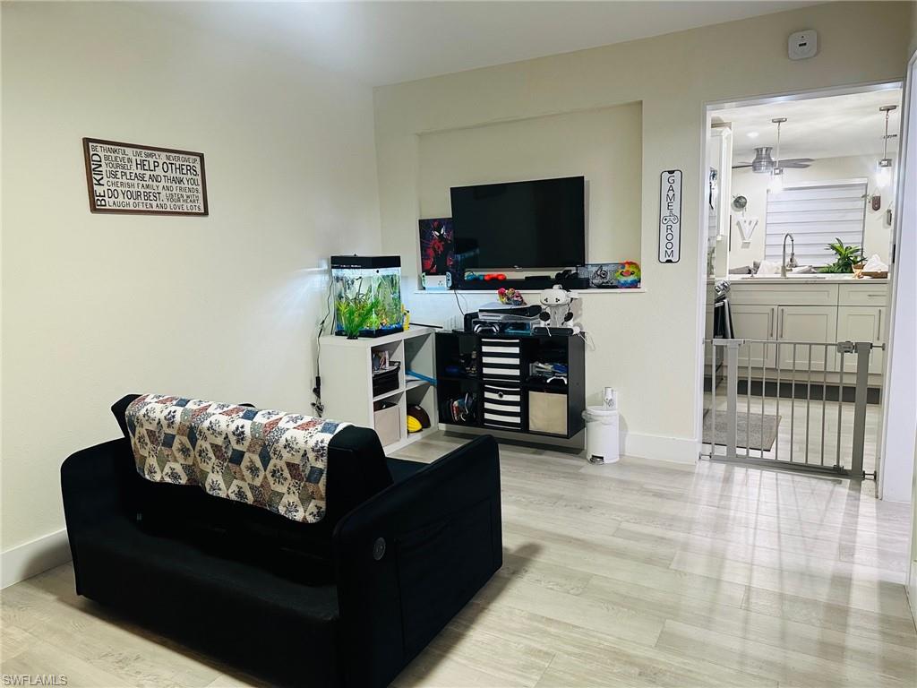 Large entertainment room or den area