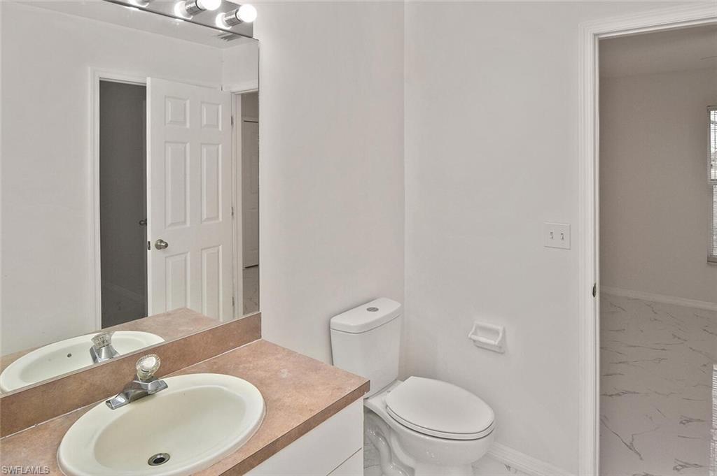530 Peerless CIR photo 34