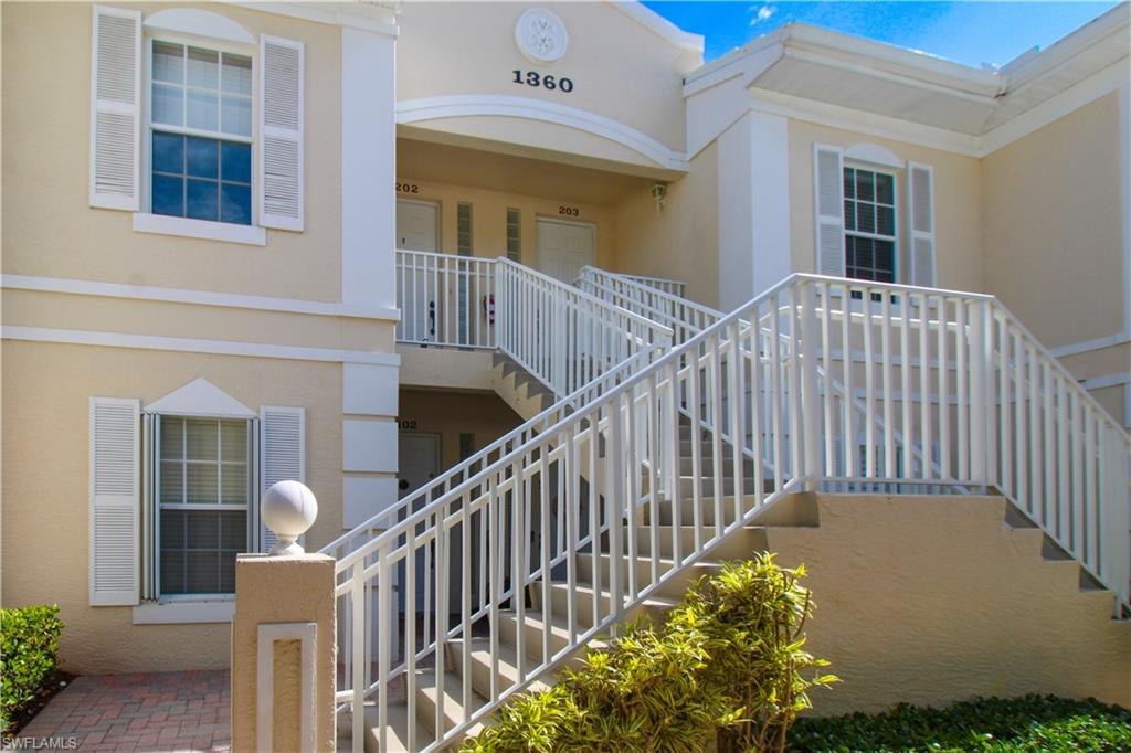 1360 Sweetwater CV 202