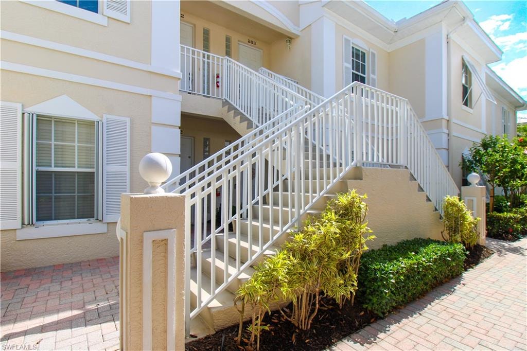 1360 Sweetwater CV 202